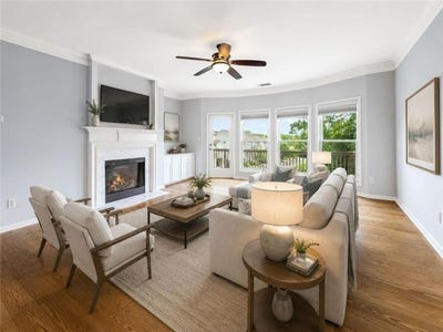 /international/us/352-suwanee-avenue-suwanee-ga-110120083293/