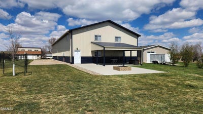 /international/us/345-1st-road-sw-pick-city-nd-110107966147/