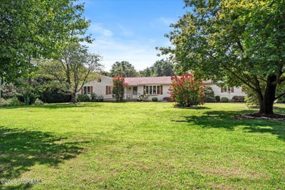 /international/us/740-windsor-perrineville-road-east-windsor-nj-110100091920/