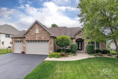 /international/us/662-omaha-drive-yorkville-il-110108854085/
