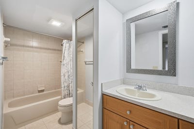 /international/us/9972-nw-6th-court-plantation-fl-110107627933/