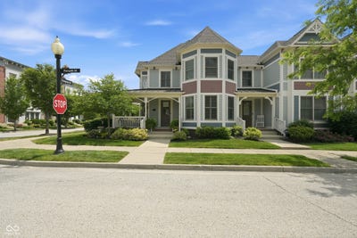 /international/us/12815-forsyth-street-carmel-in-110108882493/