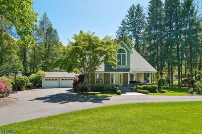 /international/us/42-hillside-ave-upper-saddle-river-boro-nj-110108092815/
