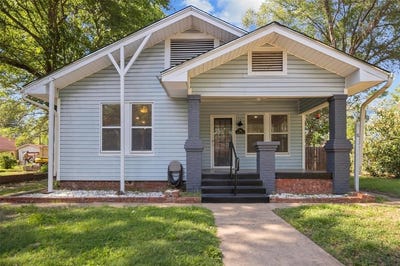 /international/us/736-dallas-street-jacksonville-tx-110099403446/