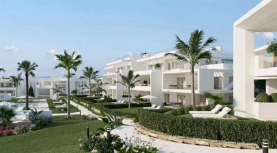 /international/es/spain-casares-alcazaba-lagoon-costa-00469p-spain-asturias-210109684276/