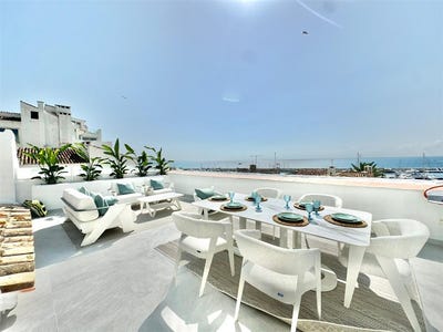 /international/es/-name-malaga-codeiso-ma-marbella-puerto-banus-spain-costa-01220p-spain-210109679801/