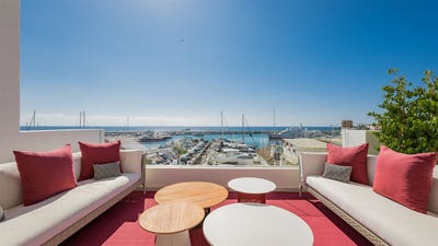 /international/es/marbella-puerto-banus-costa-00562p-spain-210109681855/