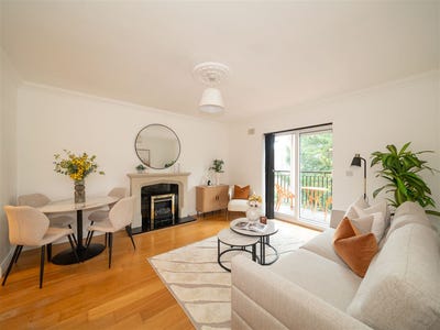 /international/ie/109-kerrymount-dublin-18-dublin-210119784679/