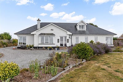 /international/ie/coddstown-killinick-wexford-210119718755/