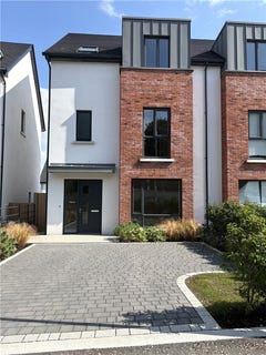 /international/ie/7-grange-oaks-avenue-dublin-18-dublin-210110141492/