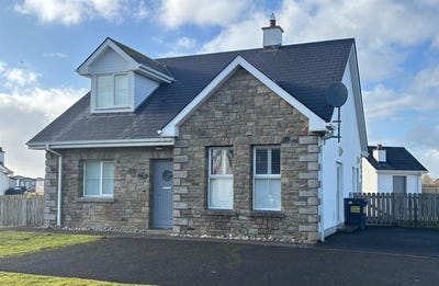 /international/ie/17-beach-cottages-rossnowlagh-donegal-210109681320/