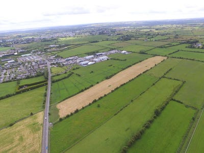 /international/ie/the-racecourse-road-roscommon-roscommon-210109671340/