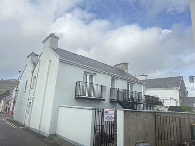 /international/ie/ref-1199-apartment-3-1-new-market-street-caherciveen-kerry-210109675554/
