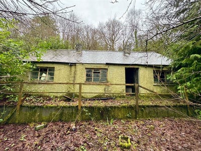 /international/ie/stonepark-ballinlough-roscommon-210109683344/