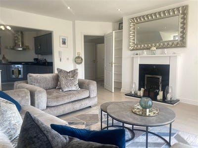 /international/ie/apartment-49-greenview-seabrook-manor-portmarnock-dublin-210109686753/