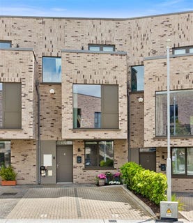 /international/ie/8-egremont-church-road-killiney-dublin-210109673070/