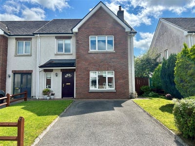 /international/ie/30-shannon-gael-cortober-carrick-on-shannon-roscommon-210109680032/
