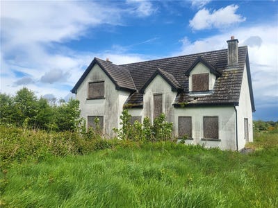 /international/ie/-chapelfields-ballinasloe-galway-210109670399/