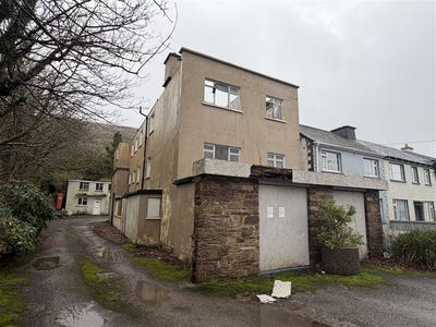/international/ie/ref-1217-development-site-carhan-road-caherciveen-kerry-210109687080/