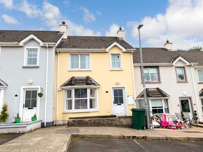 /international/ie/10-na-hinsean-manorcunningham-donegal-210110353468/