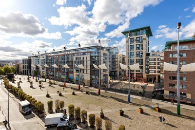 /international/ie/10-block-c-smithfield-market-dublin-7-dublin-210110360465/