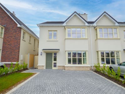 /international/ie/43-the-green-bellinsfield-naas-kildare-210109675484/