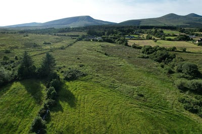/international/ie/20-acre-farmland-cloggernagh-east-glenhest-newport-mayo-210109670442/