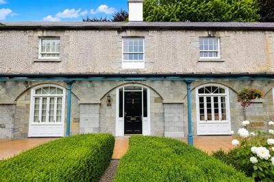 /international/ie/rosses-point-604-fountain-courtyard-the-k-club-straffan-kildare-210109677396/