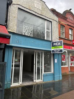 /international/ie/lower-main-street-lucan-dublin-210109719946/