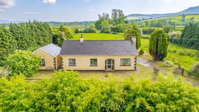 /international/ie/mitchelstowndown-kilmallock-limerick-210109672044/