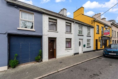 /international/ie/main-street-ardara-ardara-donegal-210119788659/