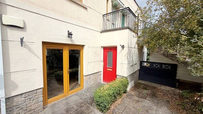 /international/ie/19-the-close-downshire-park-blessington-wicklow-210119658401/