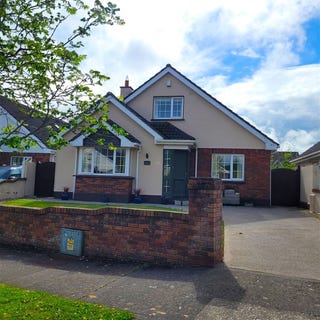 /international/ie/86-beechmount-green-road-newbridge-galway-210109685147/