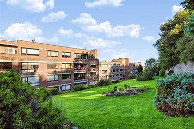 /international/ie/apartment-15-killiney-hill-park-apartments-killiney-hill-road-killiney-dublin-210120447992/