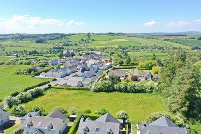 /international/ie/upper-main-street-brosna-kerry-210109677613/