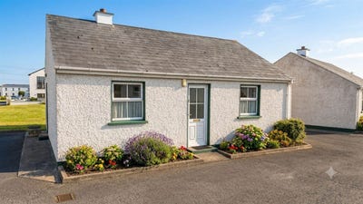 /international/ie/7-fairgreen-fair-hill-dungloe-cork-210109672810/