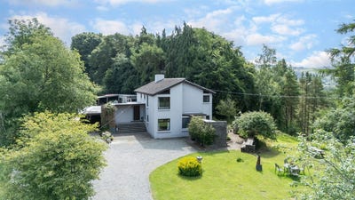 /international/ie/-badgerhill-on-c-1-26-acres-bishopsland-ballymore-eustace-kildare-210109678527/