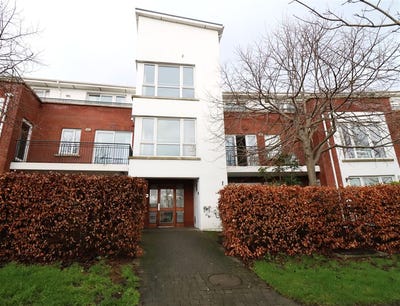 /international/ie/bracken-hill-dublin-18-dublin-210109681089/