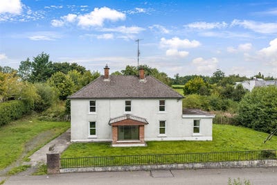 /international/ie/lynford-latlurcan-monaghan-town-monaghan-210119897877/