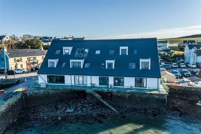 /international/ie/no-15-les-mouettes-west-cork-cork-210109678021/