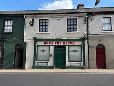 /international/ie/down-the-hatch-church-street-roscommon-roscommon-210109673678/