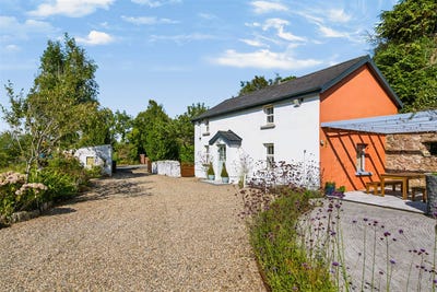 /international/ie/ballygoman-on-3-83-acres-barntown-wexford-210119898019/