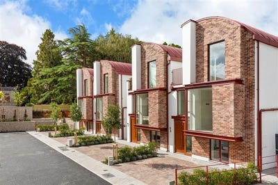 /international/ie/2-avoca-grove-grove-avenue-blackrock-louth-210109685894/