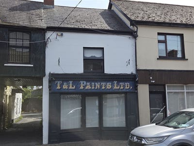 /international/ie/12-o-neil-street-carrickmacross-monaghan-210109720417/