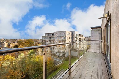 /international/ie/the-willows-33-parkview-stepaside-dublin-210109682364/