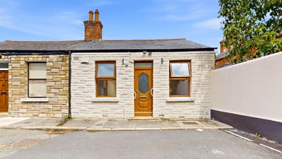 /international/ie/14-davis-place-christchurch-dublin-8-dublin-8-dublin-210109670200/