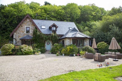/international/ie/east-gate-lodge-glenart-arklow-wicklow-210110205478/