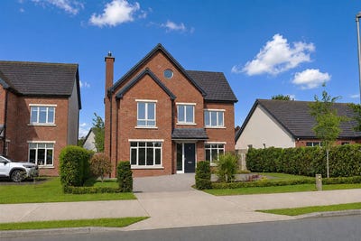 /international/ie/3-effernock-crescent-trim-meath-210119651601/