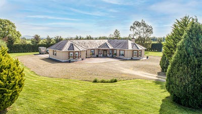 /international/ie/the-old-church-lodge-ballycurkeen-carrick-on-suir-tipperary-210109687057/