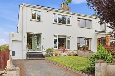 /international/ie/16-hillside-close-skerries-dublin-210110287011/